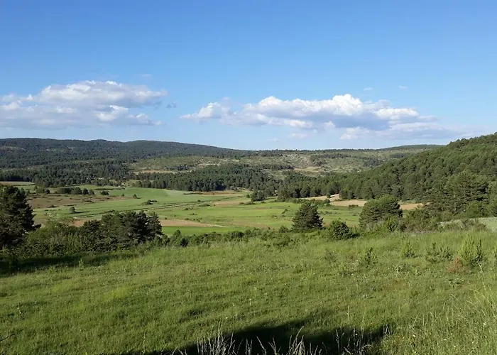 Casa Aldea * Griegos
